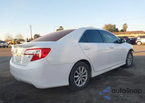 2014 Toyota Camry Se Sport z USA, uszkodzony, nr VIN 4T1BF1FKXEU779781